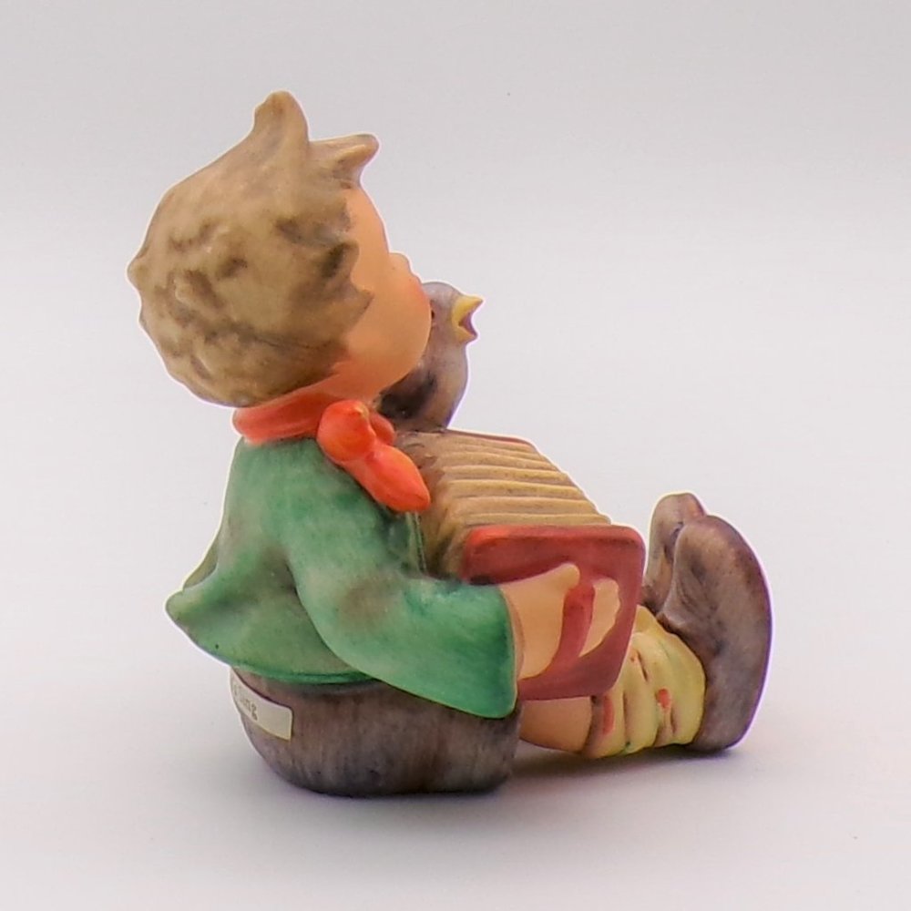 Hummel (Accordian Boy) Figurine "Let's Sing" - Picture 4 of 14